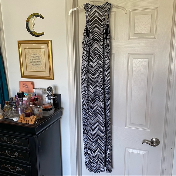 Heart Soul black and white size small patterned maxi dress - Picture 2 of 6